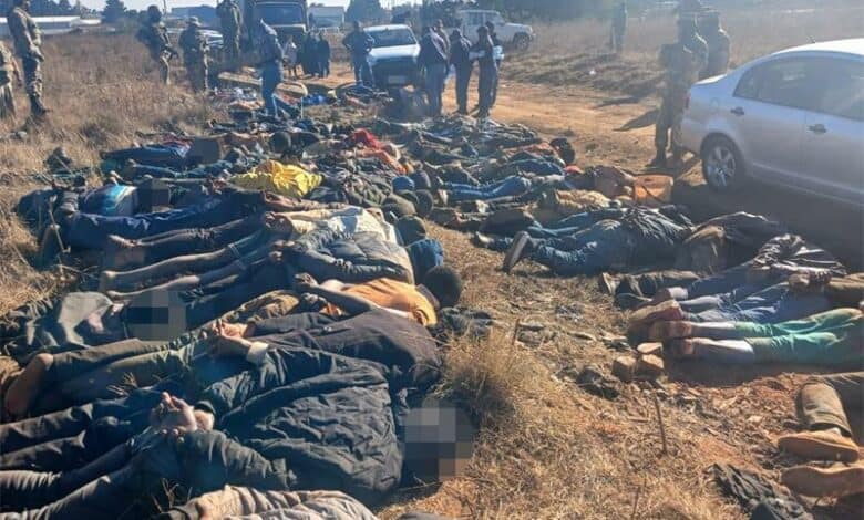 Video: Police arrest more than 70 illegal mining suspects in Mohlakeng | Network News
