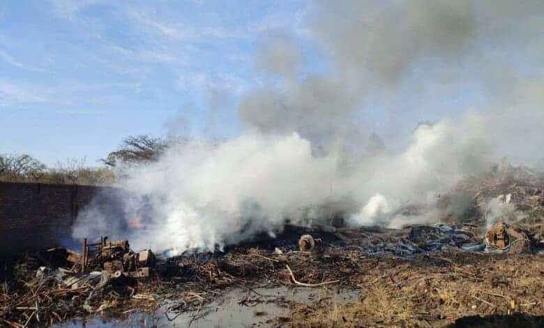 Tshwane firefighters control hazardous Klerksoord scrap yard blaze | Network News